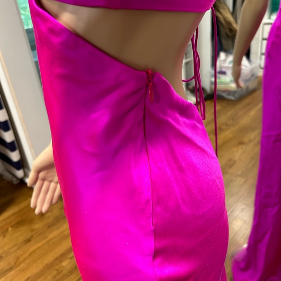 The Sei Gown - Picture 3 of 6